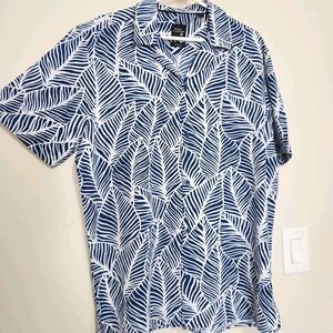 Essex Crossing Casual Shirt For Men large Blue Short Sleeve Lightweight